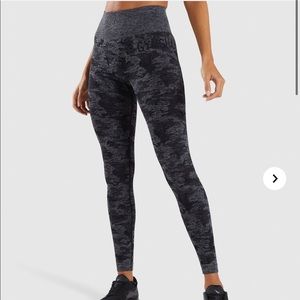 GYMSHARK adapt camo leggings